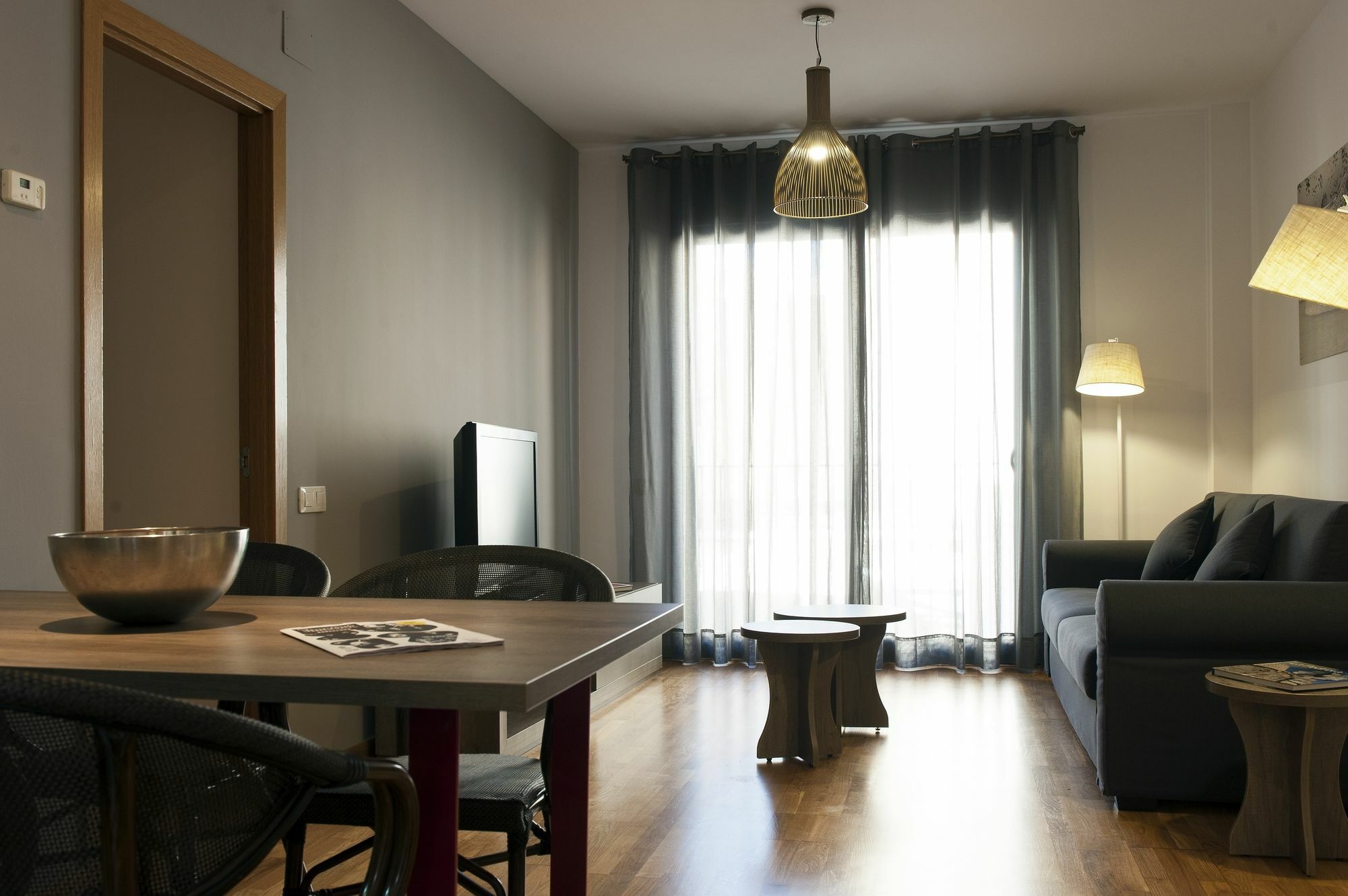 Mh Apartments Gracia Barcelona Exterior photo
