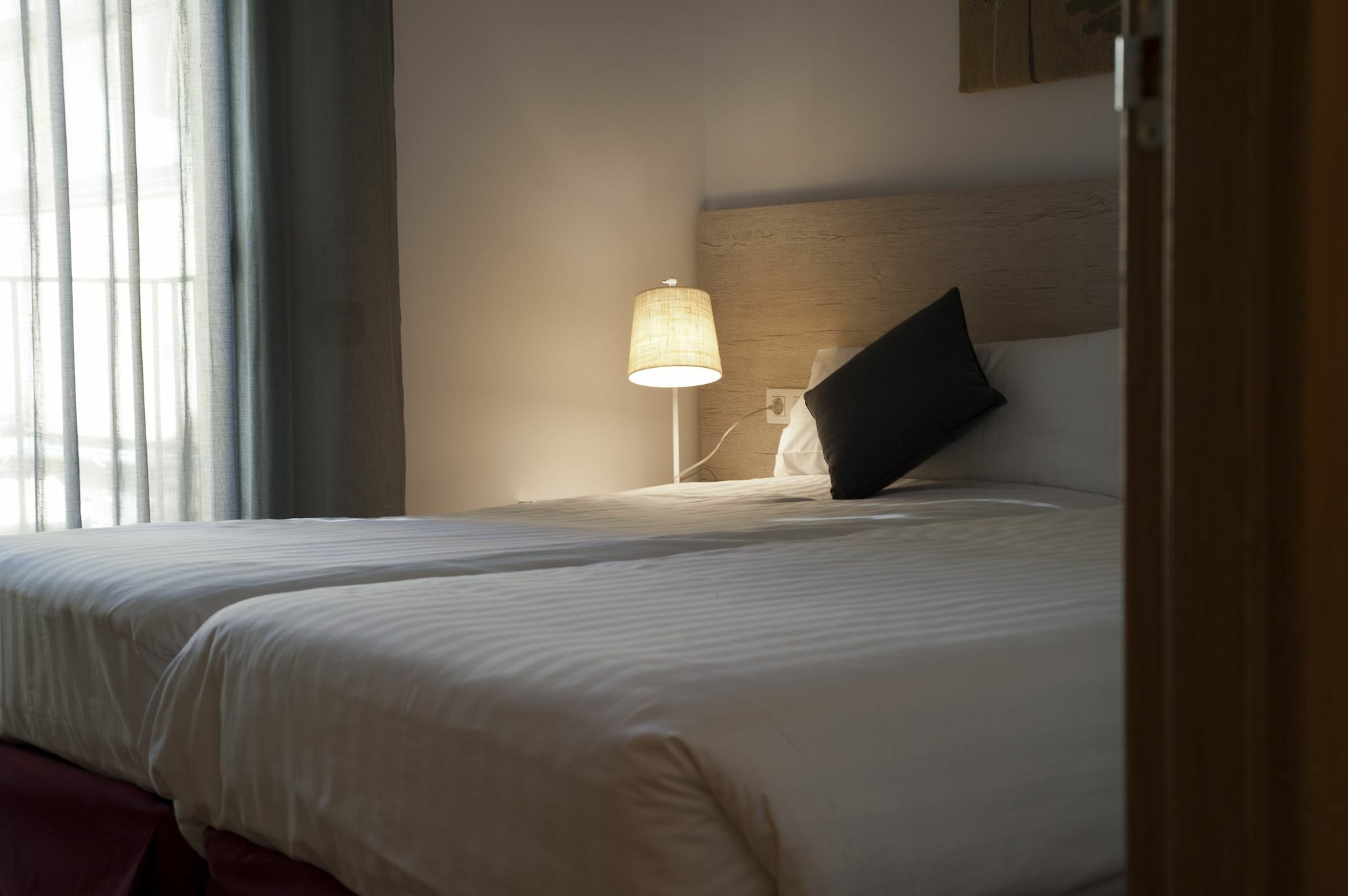 Mh Apartments Gracia Barcelona Exterior photo